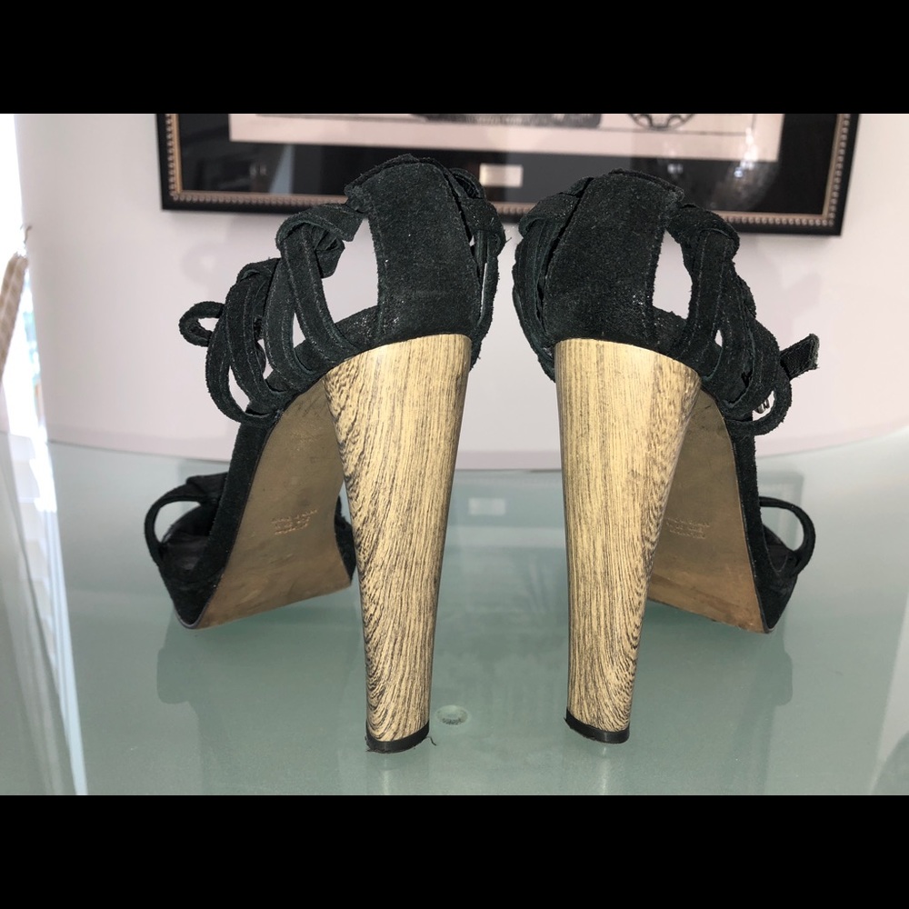 Max Azria - Picture 4 of 7